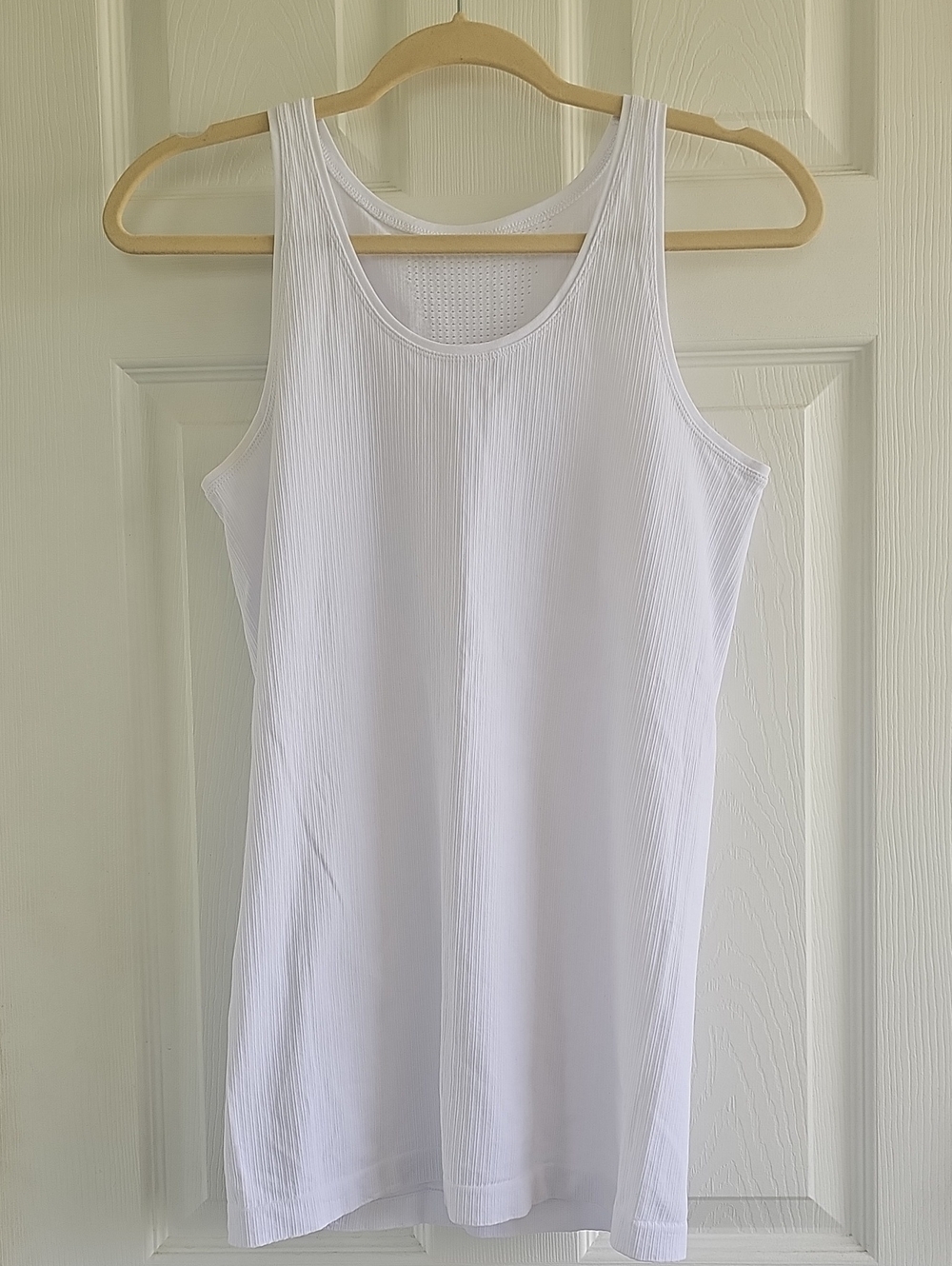 Athleta White Ribbed Athletic Tank